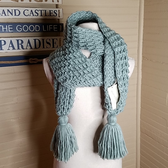 Universal Thread Accessories - 🧣NWT Universal Thread Scarf